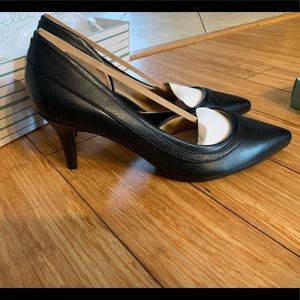 Abella True Comfort pumps